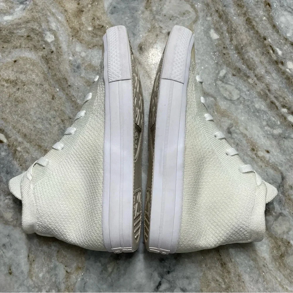 Converse Chuck Taylor All Star II FLYKNIT HI